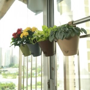 HUKA SELF WATERING RAILING PLANTERS